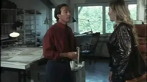 Moana Pozzi's Office Secretary gets a facial from her boss