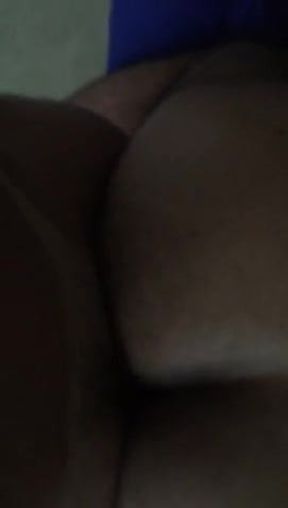 travesti metendo no cuzinho