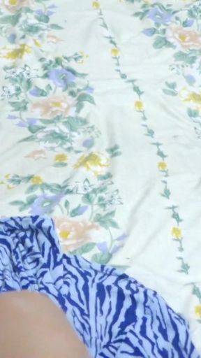 Desi indian telugu hot wife and husband nighat time fuking in bed room   Clip 1
