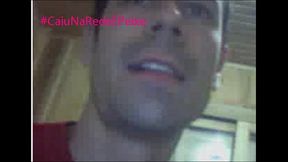 Gays dando o rabo virtualmente.