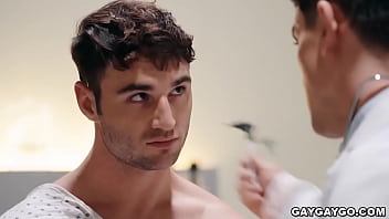 Dakota Payne can&#039_t help but fuck his next patient Michael Boston