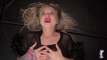 Ziva Fey And Kaiia Eve - Vampire Seductress KO Bites