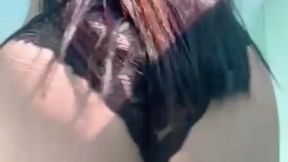 culona latina mexicana secretaria en dias fertiles se quita todo su uniforme en el cuarto de la oficina muestra todo su culo y vagina secretaria en cacheteros