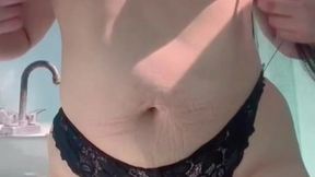 culona latina mexicana secretaria en dias fertiles se quita todo su uniforme en el cuarto de la oficina muestra todo su culo y vagina secretaria en cacheteros