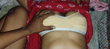 Sexy girl's nice tits and look bad