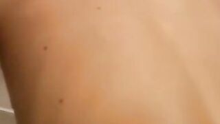 MILF Fingering Her Way to Multiple Mindblowing Orgasms - Old Man's Daughter Visits Him at The GYM!