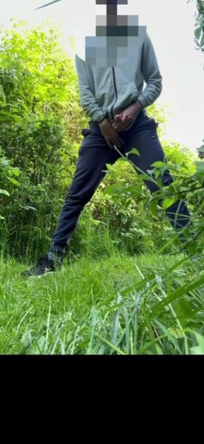 Nature pissing 3