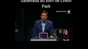 Mar&ccedil_al recebendo do datena