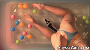 Wet Axel Abysse lift his butt so that you can see his perfect rosebud in it