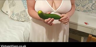 Cucumber Fun with Aunt Jane