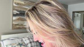 Hot Blonde Soccer Mom Gets a Goal Scored on Her Pussy
