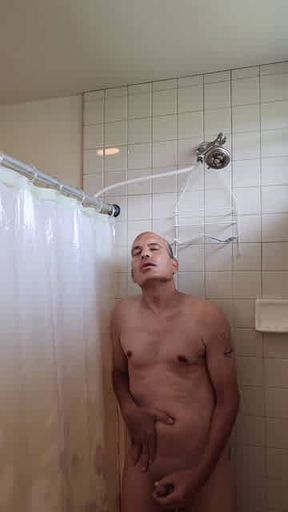 Handsome Darin C Lopes nude video only for single 18 to 29 age  young solo  pretty Looking women or Lesbian for  relationship for Darin this video i not have for gay  i not  a person about it more women is better for true Love