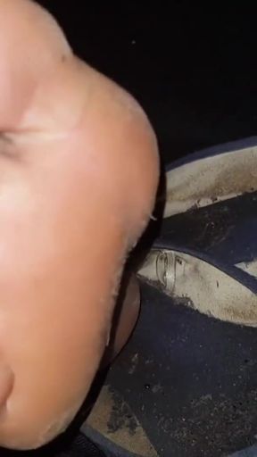 Epic moment from &quot;I love to lick my dirty and smelly flats&quot;