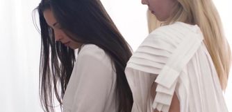 Mormon Teen’s First Lesbian Touch