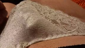 Roberta TV plays with the cock