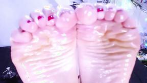 ”She wants Cum on her Oily Soles”