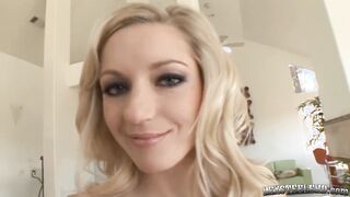 Beautiful babe Kylee Reese sucks BBC before earning warm cum