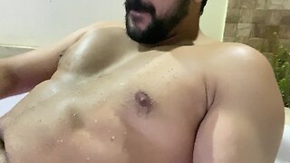 Rodrik in the hot tub: big cock man bareback cumming and cumshot