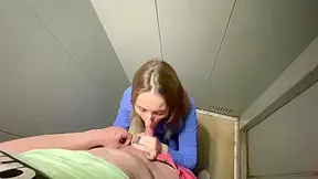 Public Sex In The Elevator Of The House, Fucked The Beauty Style In The Elevator