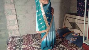 Saree Wali Bhabhi Ko Raat Me Pela.