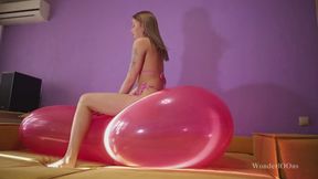 Jenny four huge sit pop **4K**