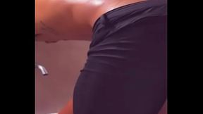 una rica ducha con mi compa&ntilde_ero despues de la peda