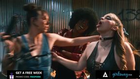 GIRLSWAY - 10 GIRL LESBIAN GANGBANG! ROUGH FISTING, STRAP-ON SEX, AND SQUIRTING! - SPANISH SUBTITLES