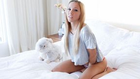 Fascinating Hollie's doggystyle movie