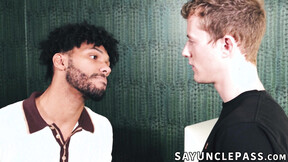 Aaron Allen got his booty tightened by his ebony therapist Tony Genius