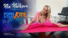 Mia Malkova in Mia Malkova's Yoga Sex Tape - MofosNetwork