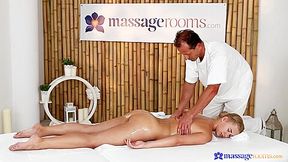 Masseuse George Uhl Gets His Fingers Deep In Her Muff