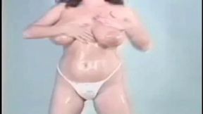 Stacey Owen Oiled Up Her Huge Tits
