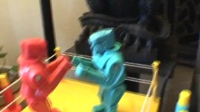 Amateur Girlfriend Misty gives close up blowjob