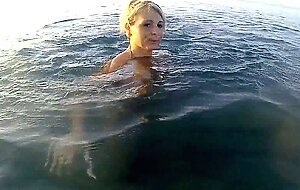 Amazing public beach water fuck with underwater blowjob