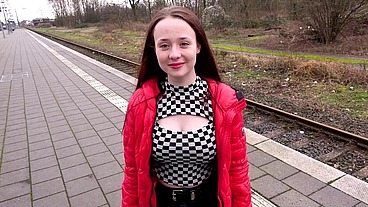 ENDSTATION ! Jetzt wirst du gefickt...GRENZWERTIG ? Unschuldslamm ohne Kondom am dreckigen Bahnhof gefickt