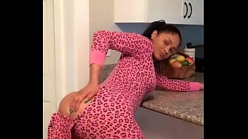 Maliah michel in pjs