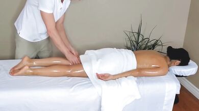 Filipina milf gets destroyed during sloppy oil massage