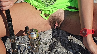 No Panties Fishing # Pissing my Lure on Rock fish spot