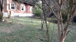 vagninho e paola gurgel fodendo nos bastidores da gravacao ao ar livre cercado de mato fodi aquela buceta sem camisinha e gozei na boca dela que engoliu tudo.