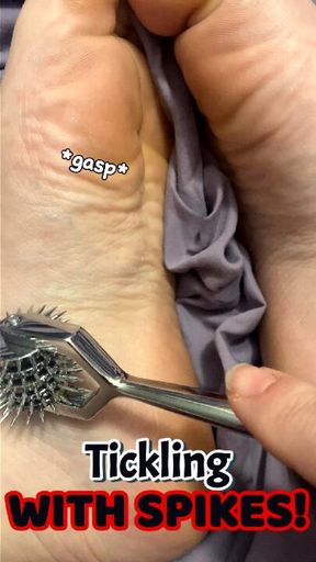 Closeup, uncut foot-tickling JOI 👣