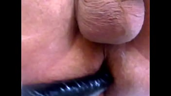un gode dans le cul