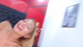 Sara Ary & Kennyy Try Private Show