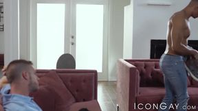 Zario Travezz gives Brian Bonds blowjob and fucks him raw