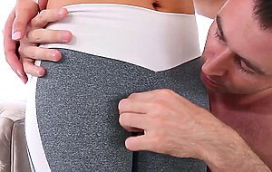 Brett rossi, yoga pants