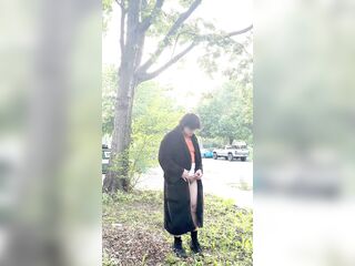 Stroking in my front yard
