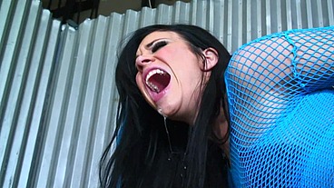 Sienna West Is A Slutty StepMom That Loves Big Cock