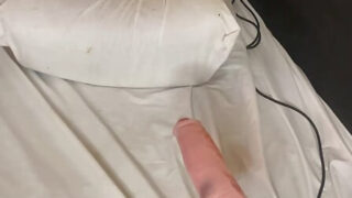 Close up caseiro de prostitutas francesas amadoras, gordinhas e gays, sendo fodidas no cu.