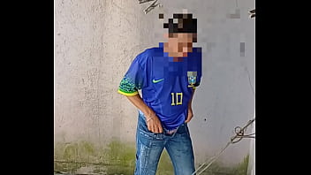 &quot_Funcionario&quot_ da Biqueira Dotado Me Come Na Laje Com os Vizinhos da Quebrada Assistindo Tudo (COMPLETO) Maloka de 20cm veio entregar e quis me comer no pelo ali mesmo no quintal