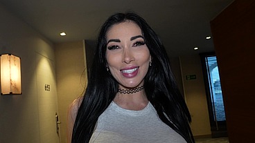 atris porno clea gaultier se folla a un obrero de nigeria