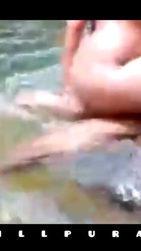 Asian cuple fucking hurd   Clip 2